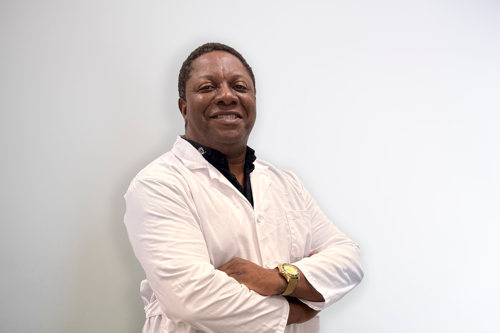 Dr. Leónides Canuet