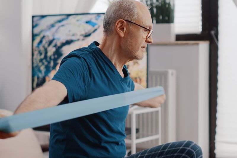hombre en rehabilitación